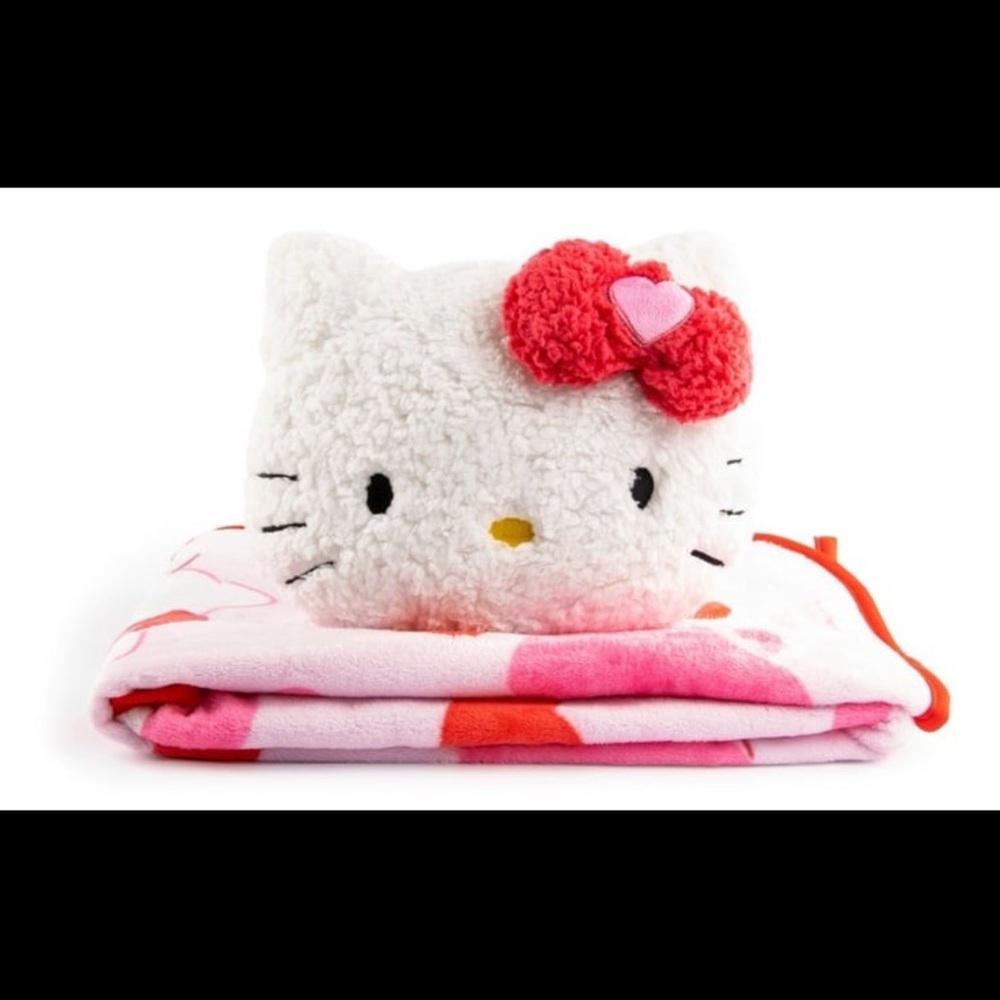 New Hello kitty pillow & blanket set CVS Valentines 2024 hearts pink xoxo